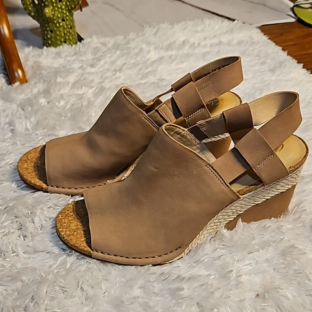 Clarks Collection Tan Leather Wedge Sandals Espadrille Slingback 9.5D